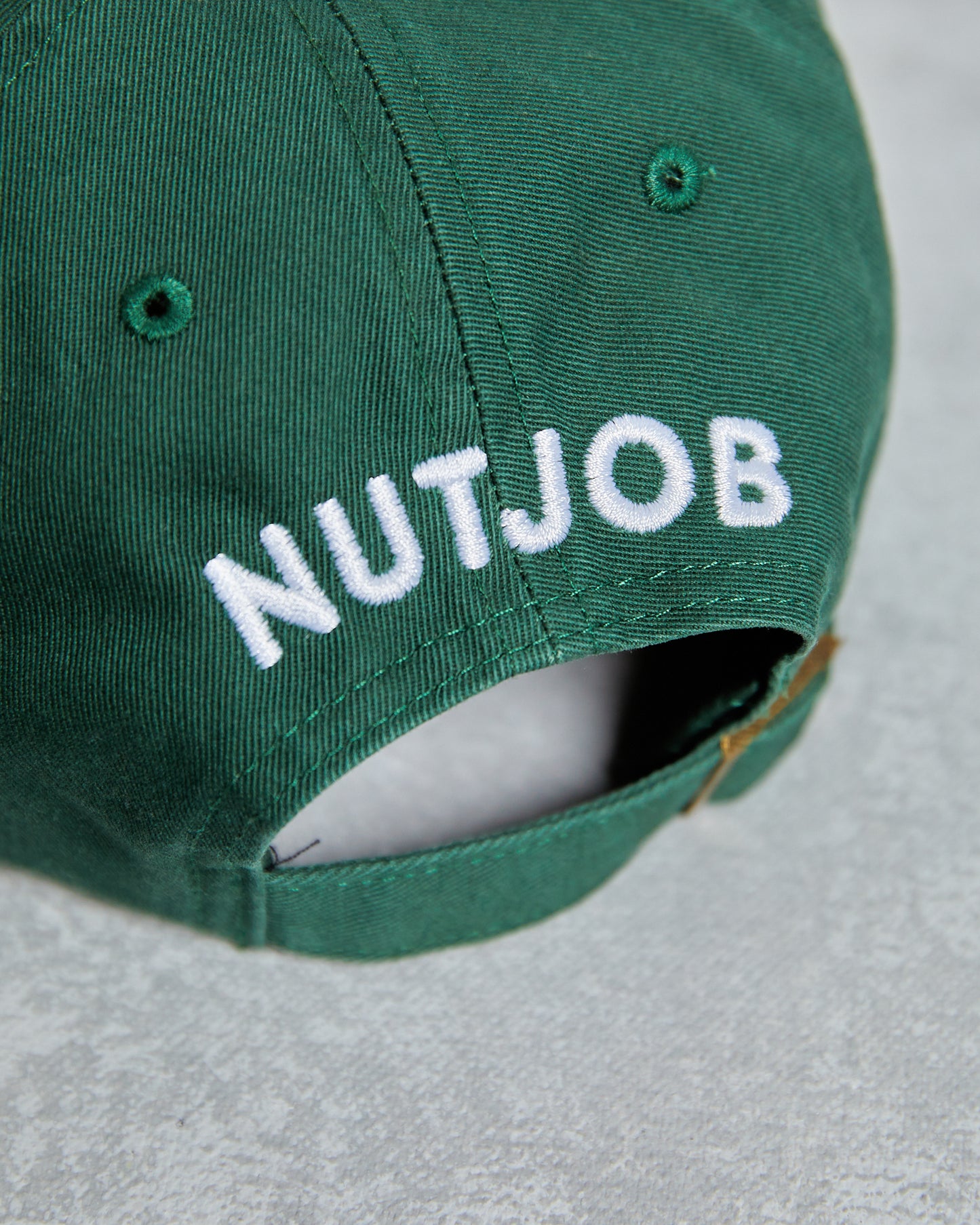 NEW YORK NUTJOB CORE HAT GREEN WHITE LOGO